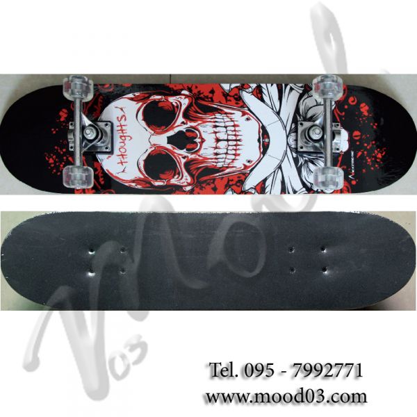 Et hundrede år lån band TRIBE PRO BLOODY SKULL - Skateboard accattivante, colore nero con teschio!  Misure 79x20 cm - Peso max utente