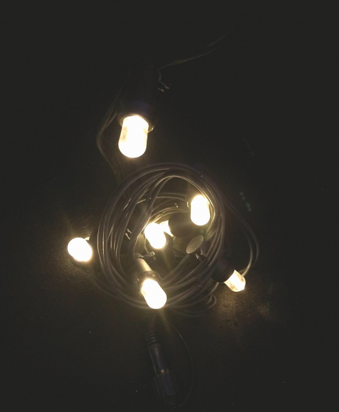 CATENA 20 LAMPADE LED Ø18 MM con luce BIANCO CALDO con Cavo Nero Gommato - Ideali per uso esterno ed Interno