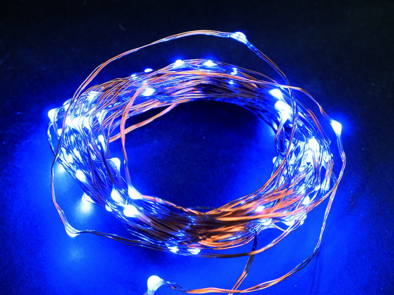 Catena Luminosa 180 LED Blu a luce fissa con filo in rame - Lunghezza 18+5 metri per uso esterno ed interno